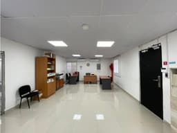 SE ALQUILA OFICINA EN CHORRERA 1800 M2 CON DEPOSITO 3 DIVICIONES