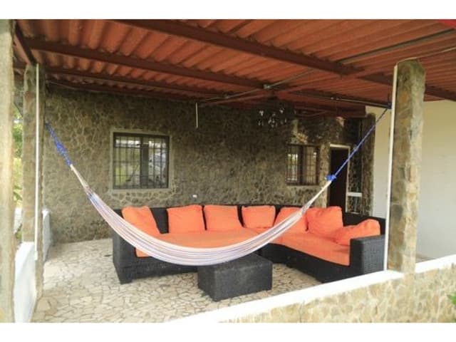 SE ALQUILA CASA 1250 M2 EN CHAME NUEVA GORGONA CON PISCINA AMOBLADA