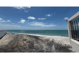 SE VENDE TERRENO EN GORGONA PLAYA MALIBU 554M A 1 MINUTO LA PLAYA RR