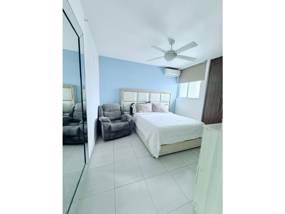 Venta de Apartamento Amoblado en Ph Trinity Tower — foto 6