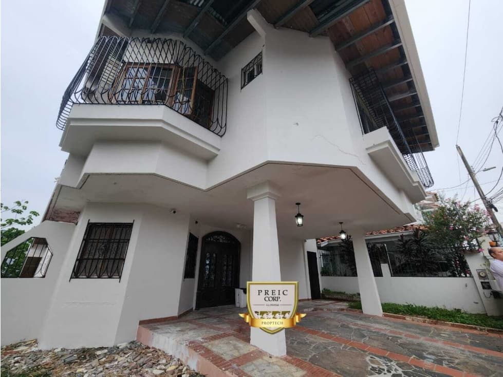 Venta de Casa Unifamiliar en Hato Pintado 3 Niveles AM — foto 1