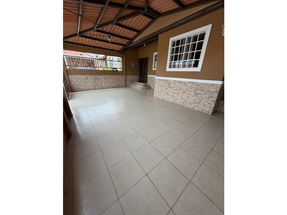 VENDO CASA EN LA ALAMEDA, LOS ALMENDROS - CHORRERA K.T — foto 2