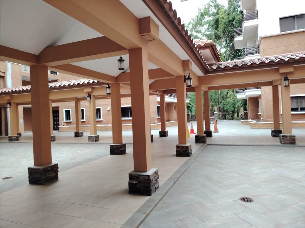 Embassy Club, PH Courtyard, Clayton — foto 6