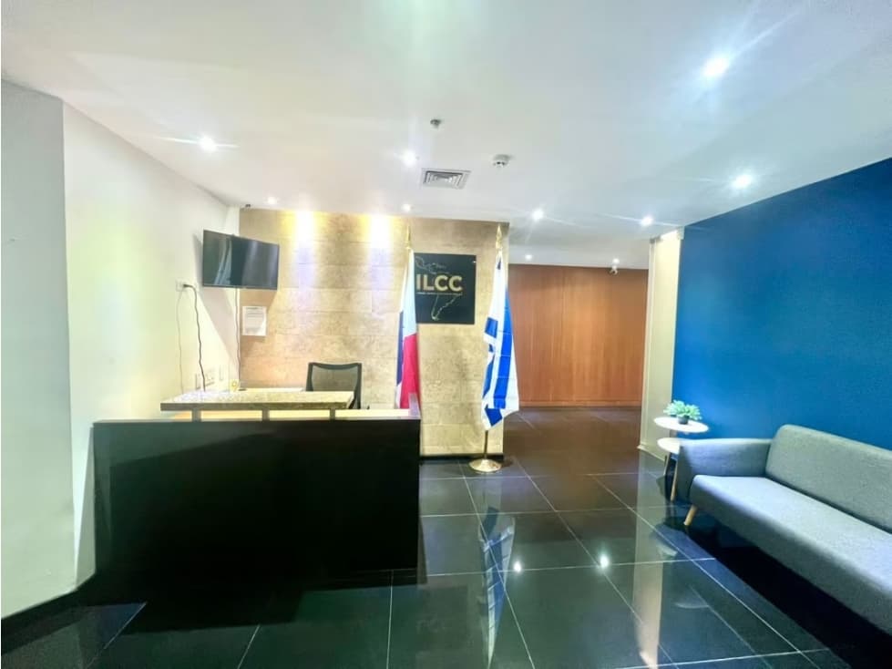 Alquiler de oficina amoblada en el edificio TORRE BANESCO | Marbella — foto 1