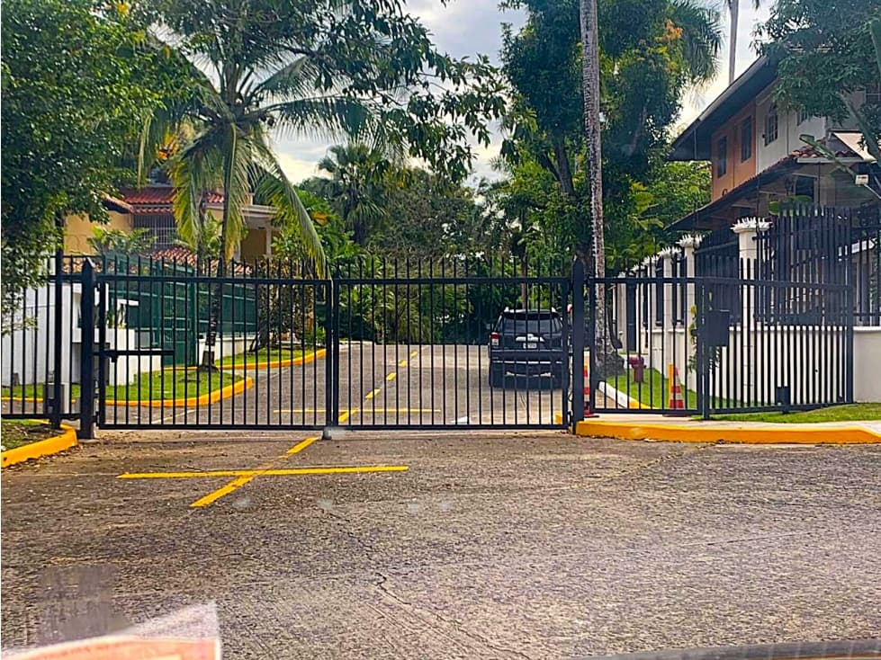Casa en Alquiler Clayton | Con Línea Blanca CT — foto 2