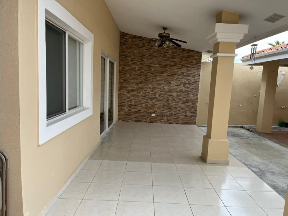 VENTA DE CASA EN VILLA TIVOLI LH — foto 2