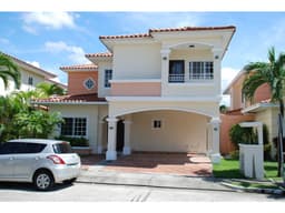 Venta de casa en el residencial VILLA VALENCIA | Costa sur