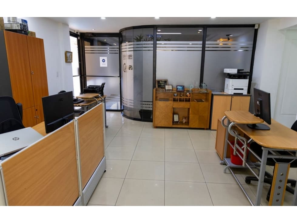 EDIFICIO DE OFICINAS EN VENTA EN URBANIZACIÓN EL CARMEN — foto 3