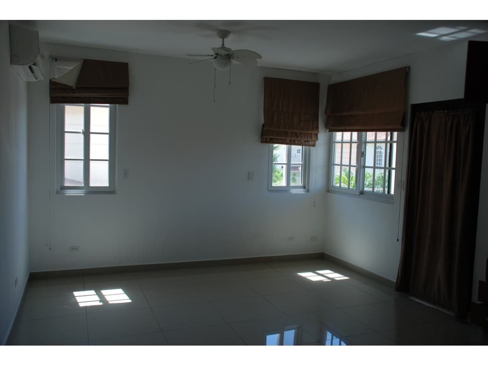 Venta de casa en el residencial VILLA VALENCIA | Costa sur — foto 6