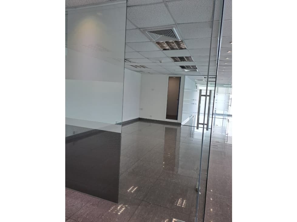 Oficina en alquiler en el edificio OCEANIA BUSINESS PLAZA | Punta P — foto 5