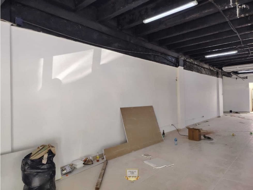 Local comercial remodelado en El Cangrejo. VC — foto 2