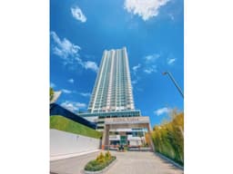 SE ALQUILA APARTAMENTO PH CORAL PLAZA 98 Mtrs (OG)