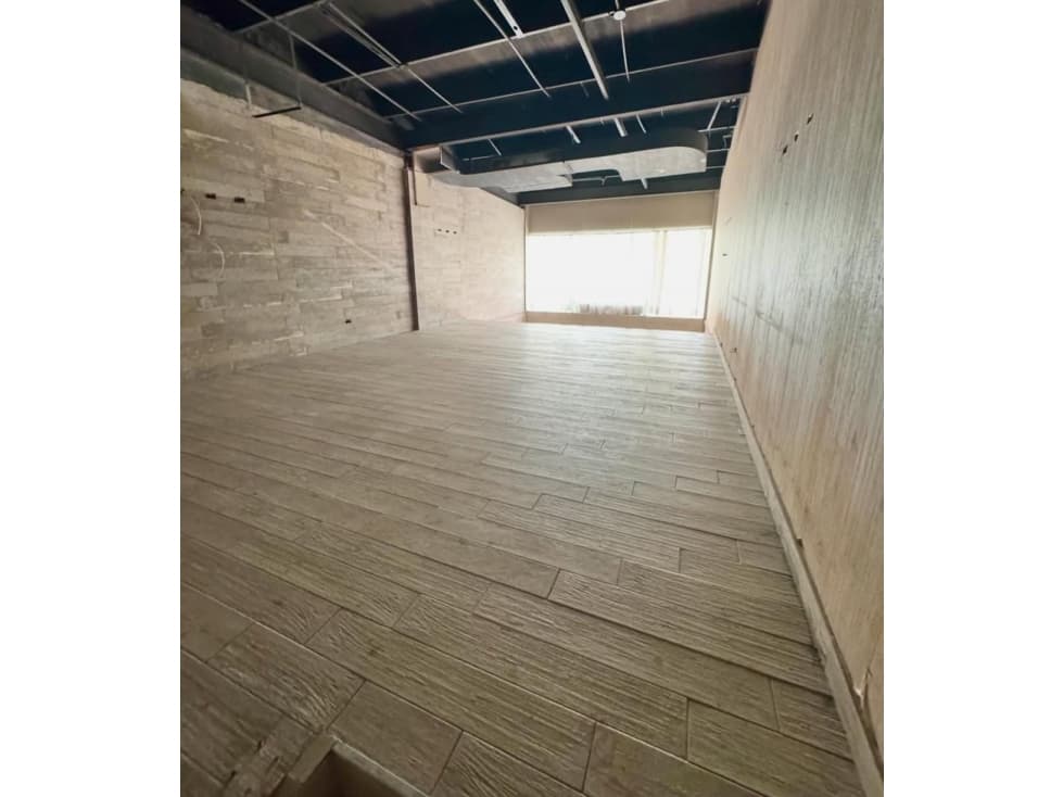 SE ALQUILA LOCAL COMERCIAL EN OBARRIO — foto 4