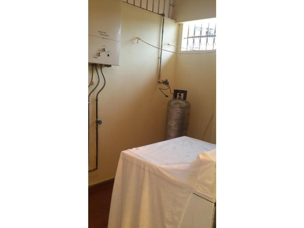 VENTA DE CASA CON CIRCUITO CERRADO EN CONDADO DEL REY — foto 6
