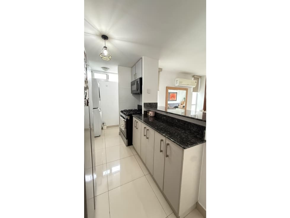 ALQUILER DE APARTAMENTO CON SALIDA AL PARQUE OMAR — foto 4