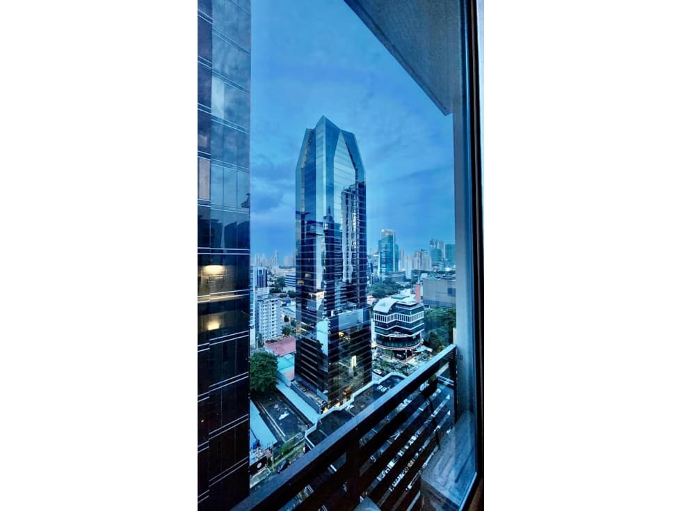 Se alquila Apartamento en Obarrio Ph Urbana Amoblado LH — foto 4