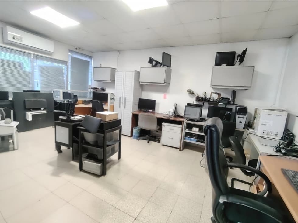 EDIFICIO DE OFICINAS EN VENTA EN URBANIZACIÓN EL CARMEN — foto 6