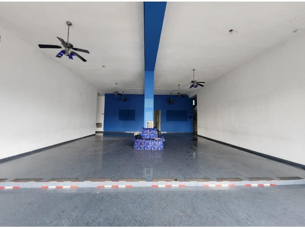 VENTA DE EDIFICIO CON TERRENO AL LADO DEL METRO 12 DE OCTUBRE — foto 5