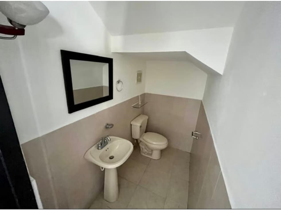 SE ALQUILA CASA EN PH VERSALLES — foto 5