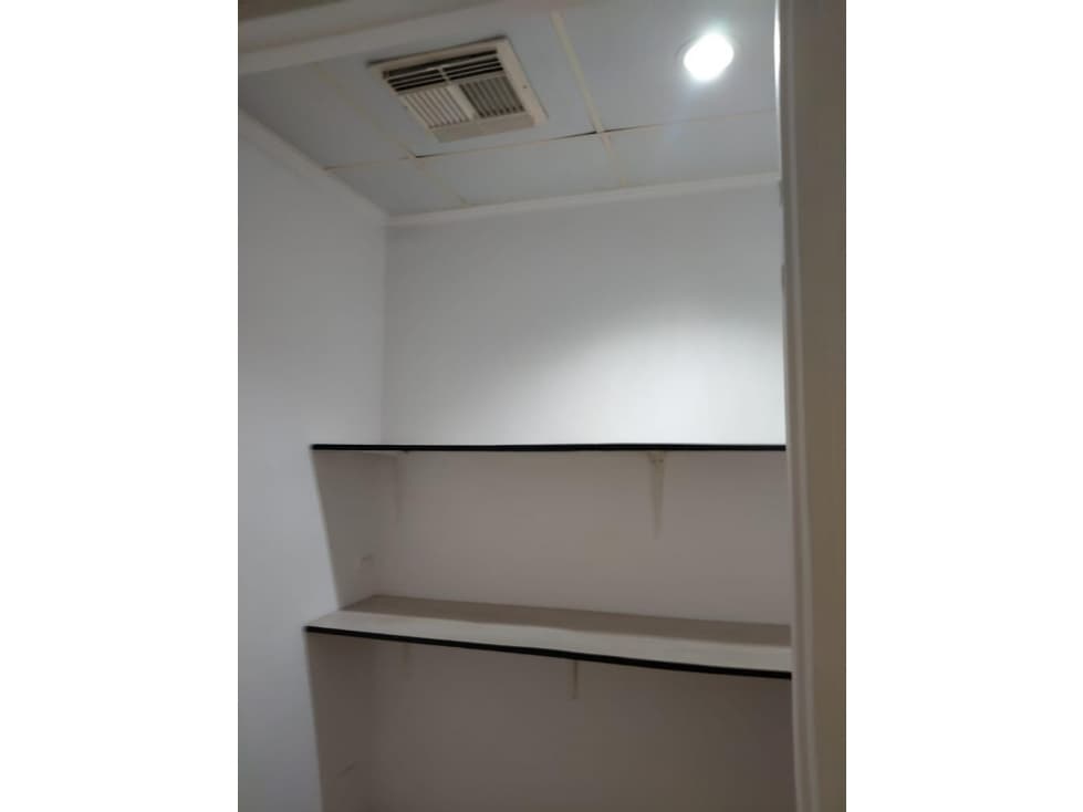 ALQUILER OFICINA AVENIDA BALBOA — foto 6