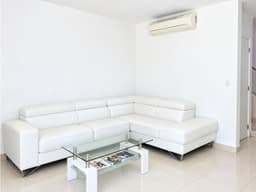 VENTA CASA VERSALLES AMOBLADA