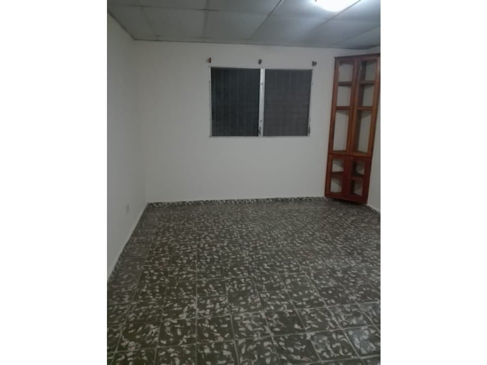 ALQUILER CASA LAS CUMBRES — foto 2