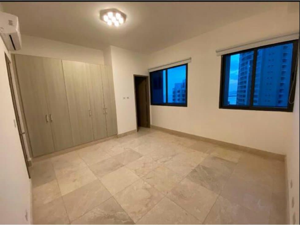 ALQUILER APARTAMENTO AVENIDA BALBOA — foto 1