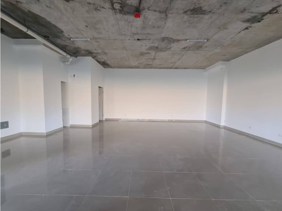 ALQUILER LOCAL COMERCIAL TUMBA MUERTO — foto 1