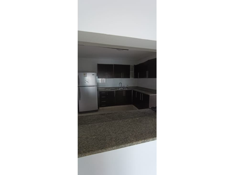 ALQUILER APARTAMENTO CARRASQUILLA — foto 3