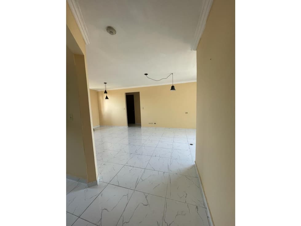 ALQUILER APARTAMENTO 12 DE OCTUBRE — foto 2