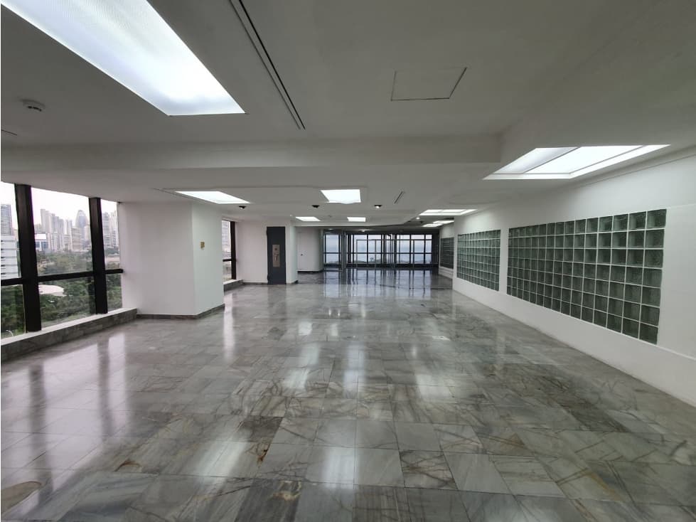 ALQUILER OFICINA AVENIDA BALBOA — foto 1