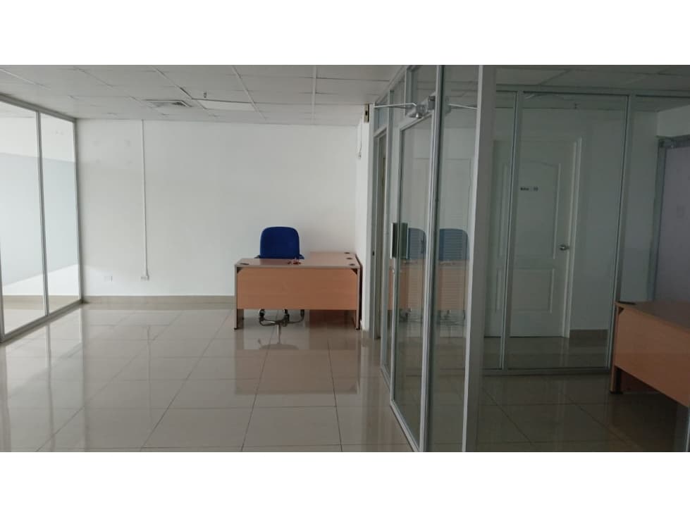 ALQUILER OFICINA BELLA VISTA AMOBLADA — foto 1