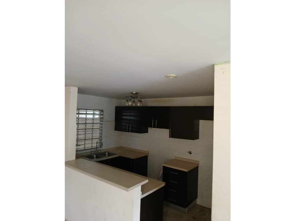 VENTA CASA RUFINA ALFARO — foto 1