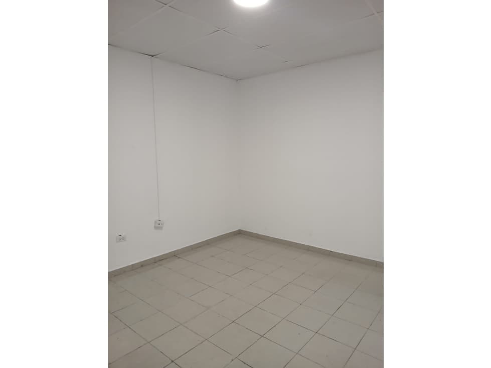 ALQUILER LOCAL COMERCIAL LLANO BONITO — foto 2