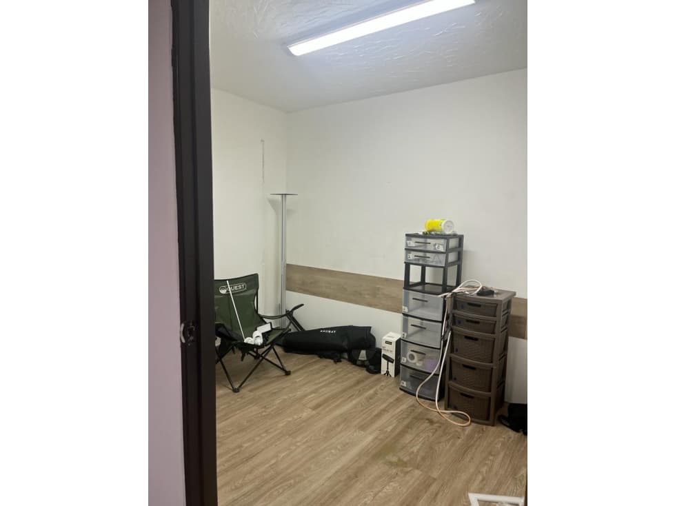 ALQUILER LOCAL COMERCIAL VIA PORRAS — foto 3