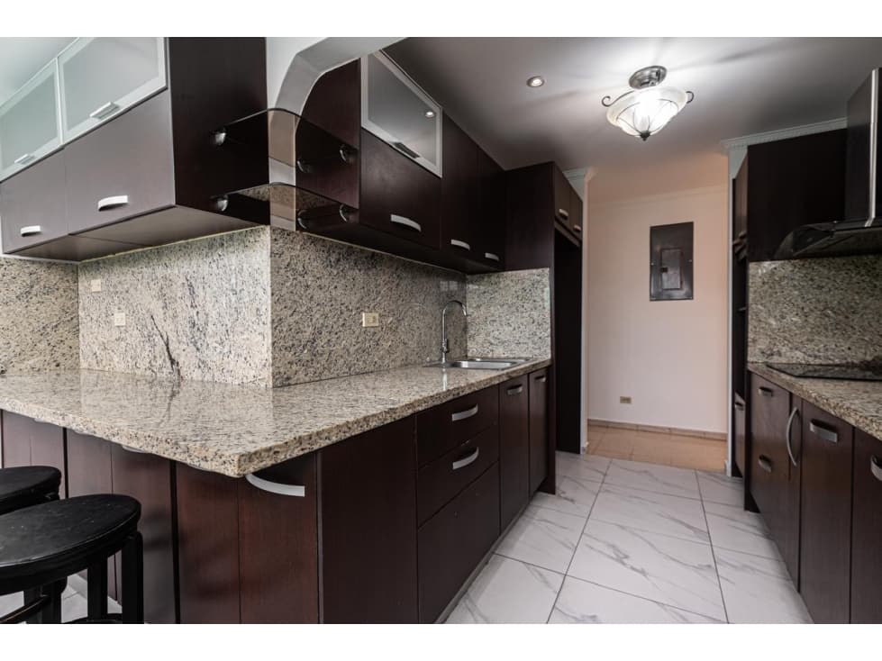 VENTA CASA RIO ABAJO — foto 4