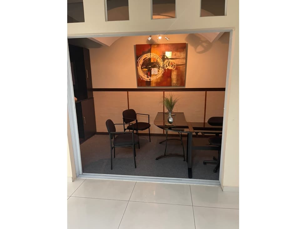 ALQUILER OFICINA AMOBLADA AVENIDA BALBOA — foto 3
