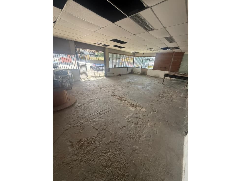 ALQUILER LOCAL PUEBLO NUEVO — foto 2