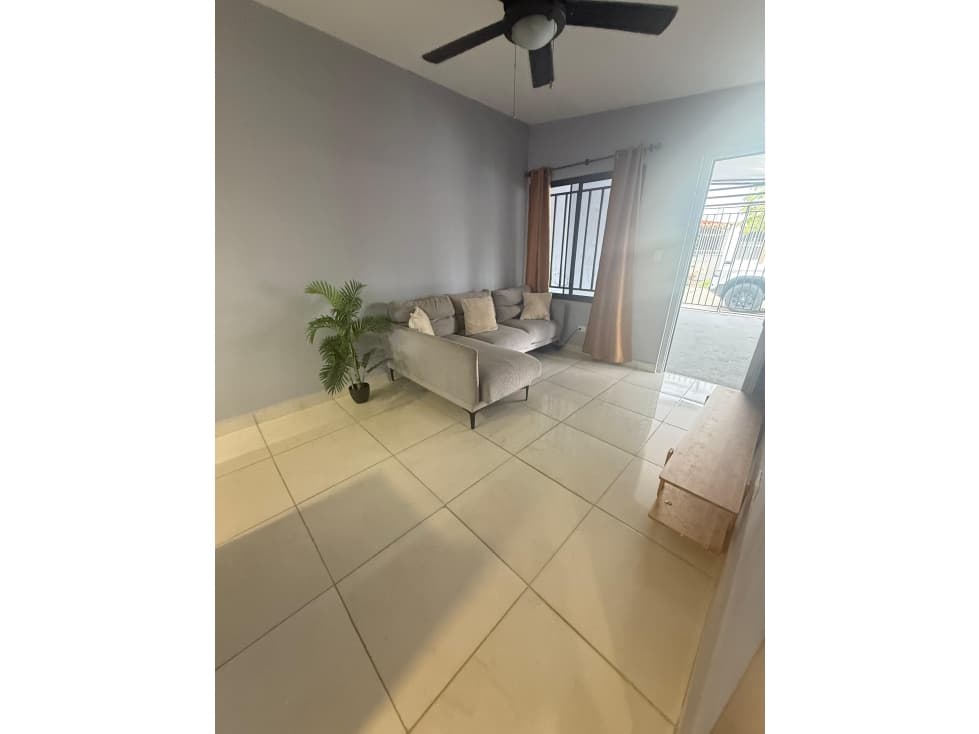 ALQUILER CASA AMOBLADA LAS ACACIAS — foto 2