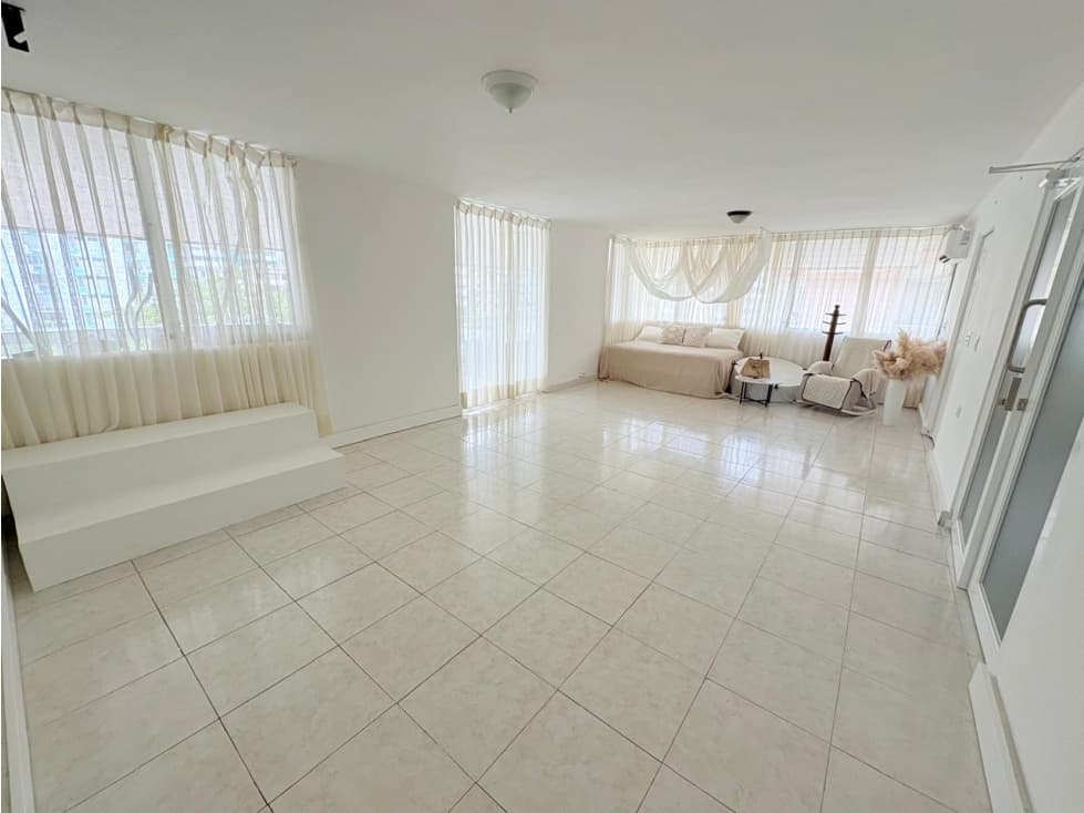 VENTA APARTAMENTO AMOBLADO VIA ARGENTINA — foto 1