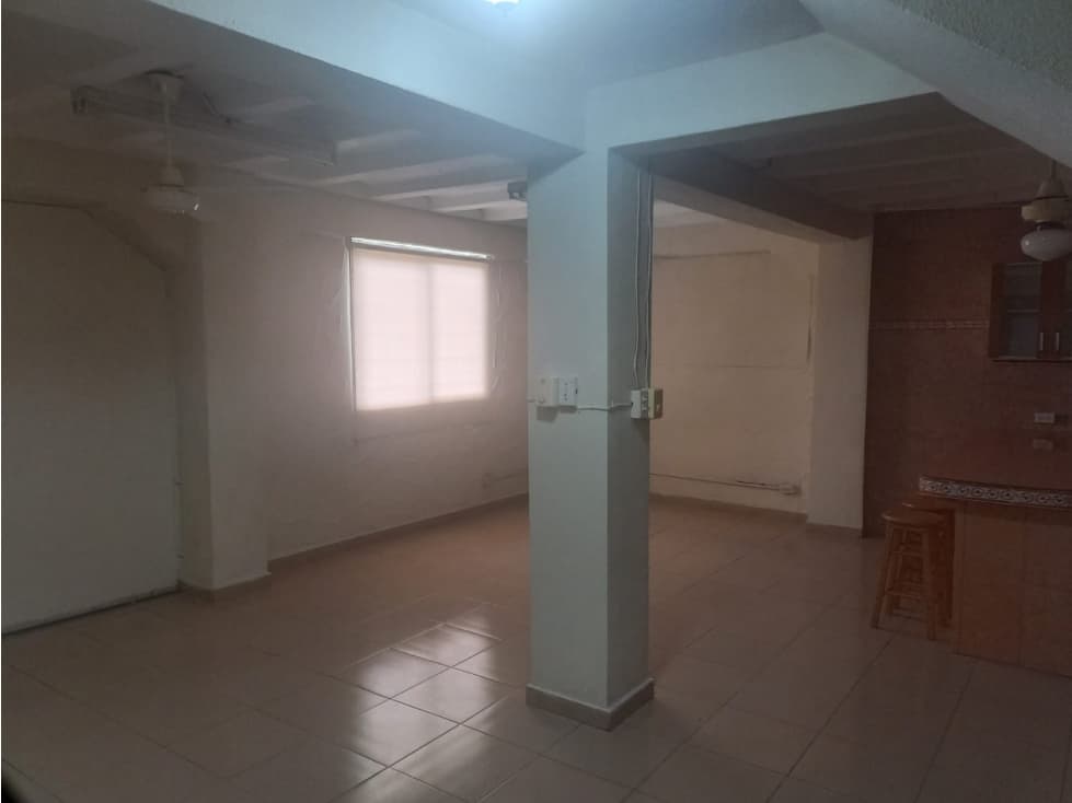 ALQUILER APARTAMENTO INDEPENDIENTE CASA ALBROOK — foto 1
