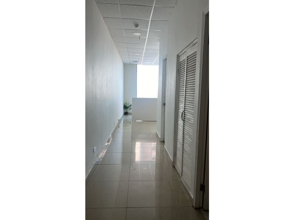 ALQUILER OFICINA AMOBLADA BELLA VISTA — foto 6
