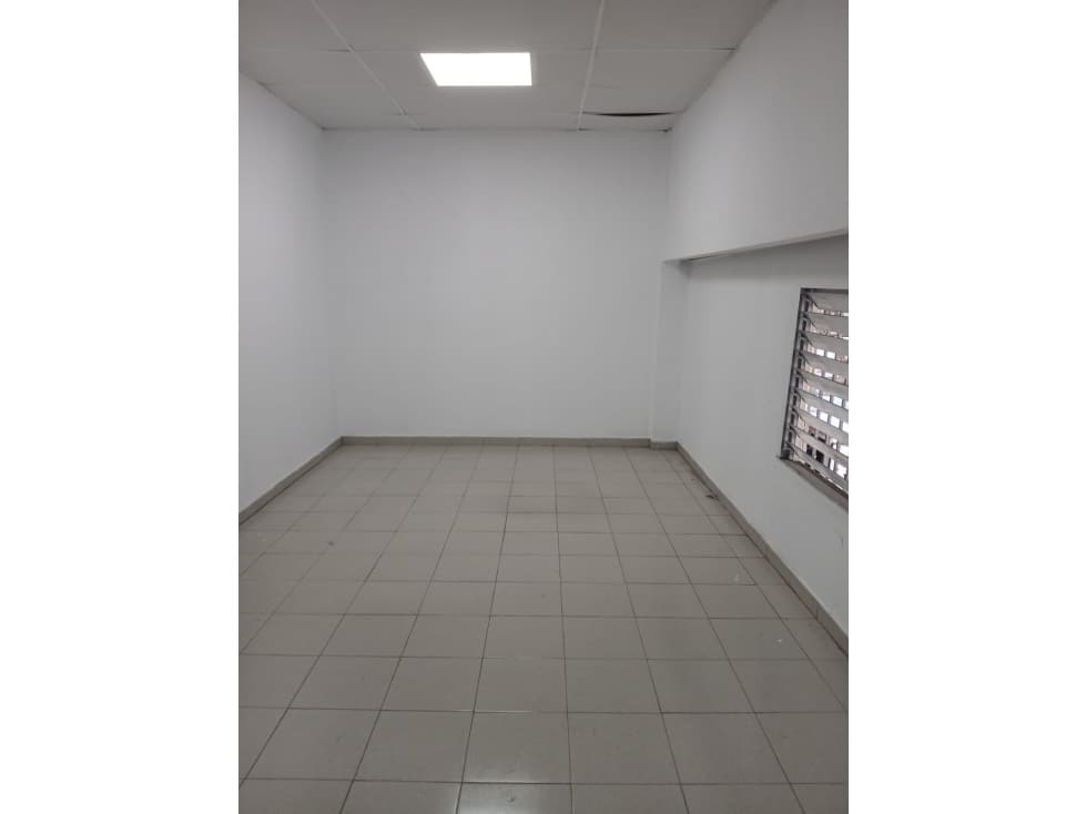 ALQUILER LOCAL COMERCIAL LLANO BONITO — foto 1