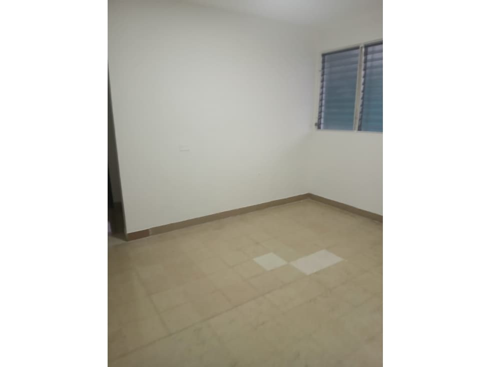 ALQUILER LOCAL COMERCIAL EL CARMEN — foto 2