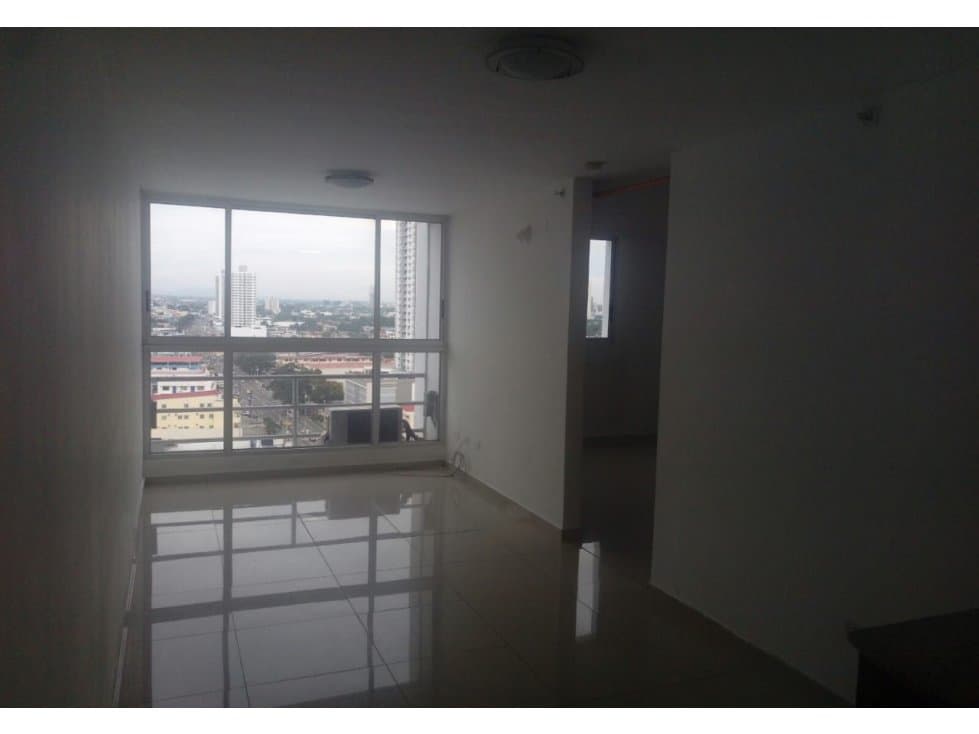 ALQUILER APARTAMENTO VIA ESPAÑA — foto 2