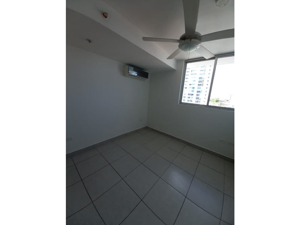 ALQUILER APARTAMENTO VIA ESPAÑA — foto 4