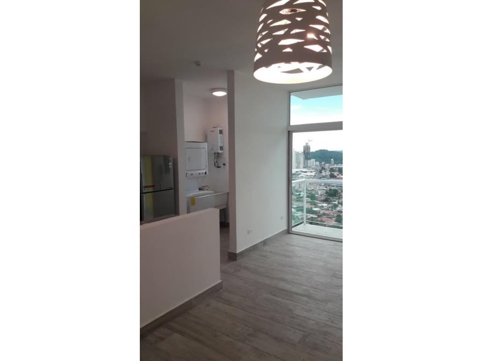 ALQUILER APARTAMENTO VÍA ESPAÑA — foto 2