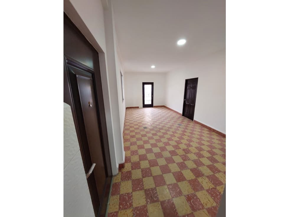 ALQUILER CASA COMERCIAL Ó RESIDENCIAL PARQUE LEFEVRE — foto 1