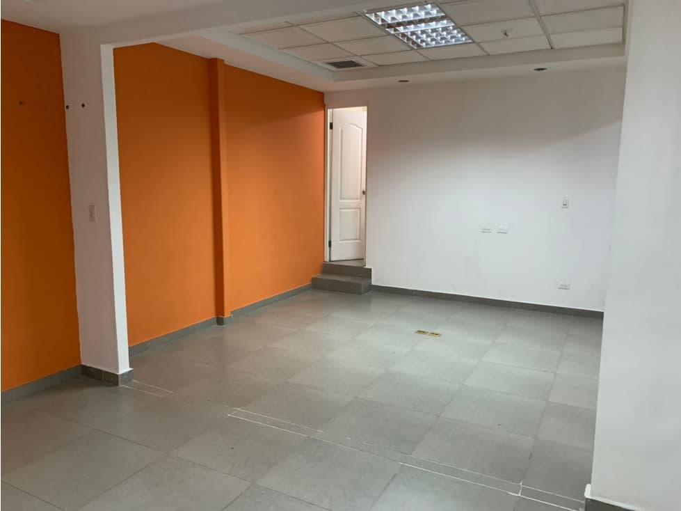 ALQUILER LOCAL TRANSISTMICA — foto 1