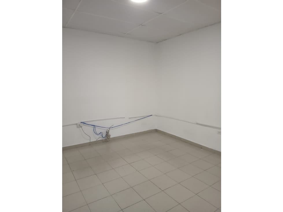 ALQUILER LOCAL COMERCIAL LLANO BONITO — foto 3